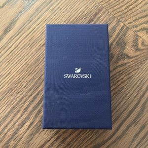 untouched swarovski hand necklace